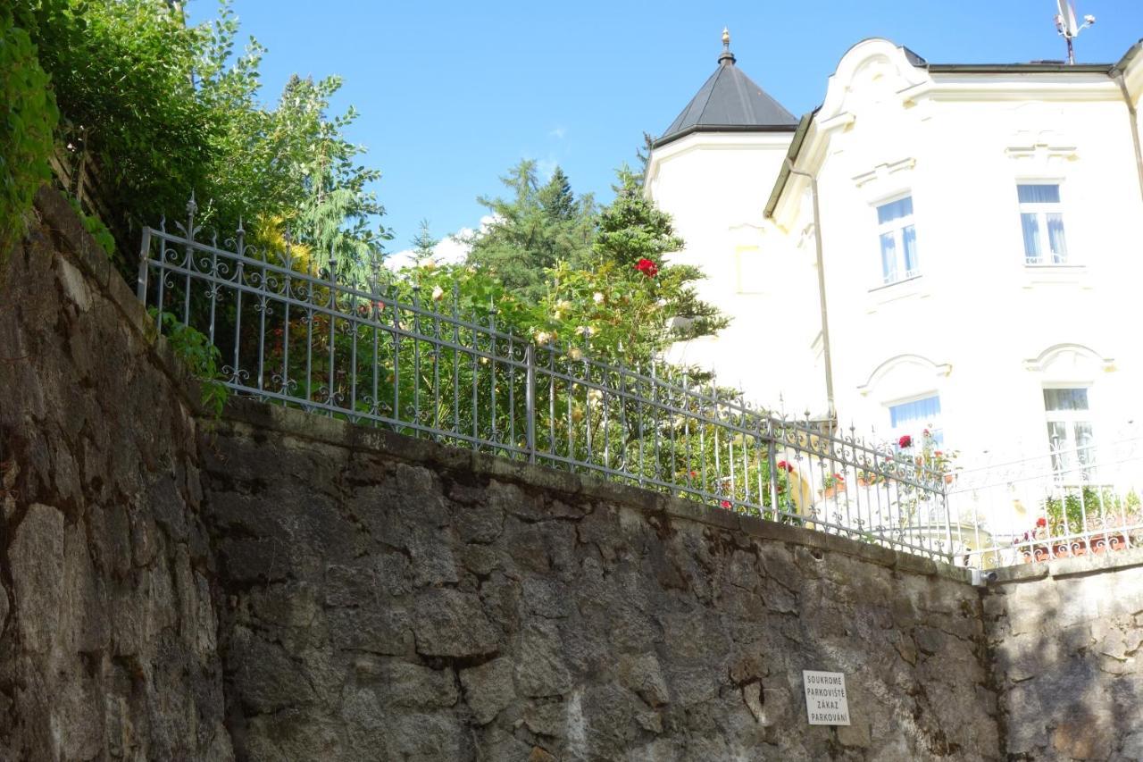 Villa Sonnenstrahl Mariánské Lázně Eksteriør bilde